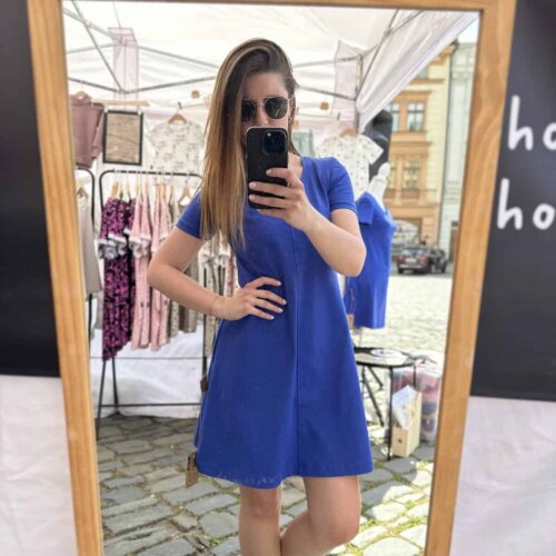 Dámské áčkové šaty krátký rukáv